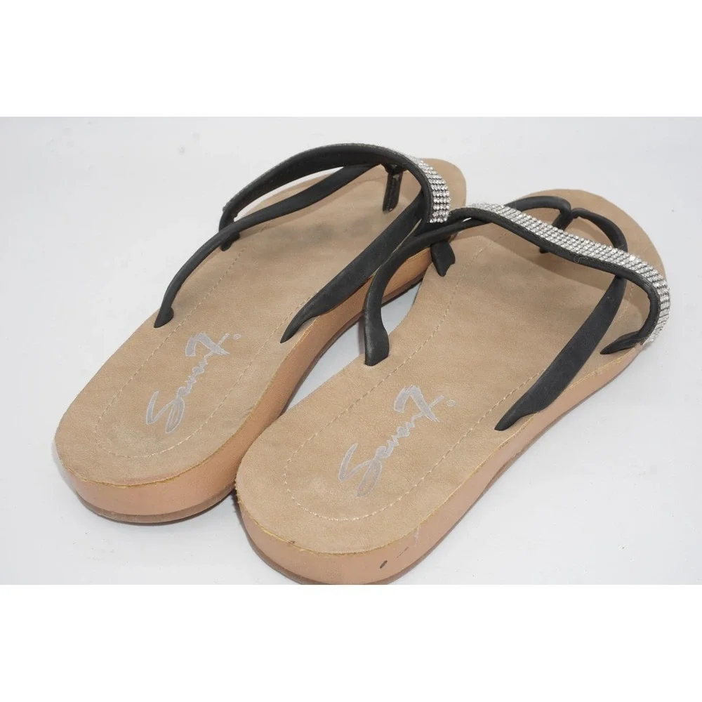 Seven7 brand item